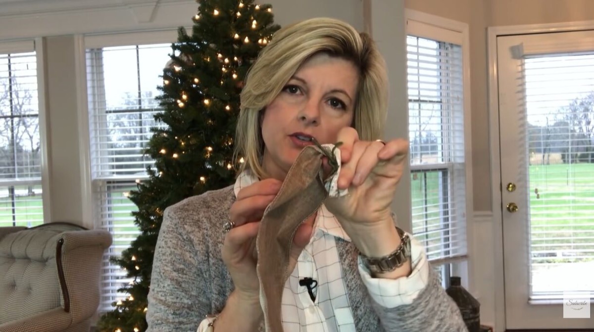 How to Add Ribbon to a Christmas Tree, Step by Step